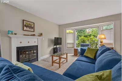 4521 SW Brugger St, Portland, OR 97219 - Photo 9