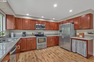 4521 SW Brugger St, Portland, OR 97219 - Photo 5