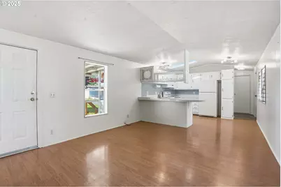277 Edwards Rd S #145, Monmouth, OR 97361 - Photo 3
