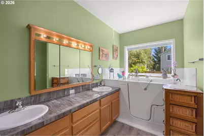 10910 NW 7th Ave, Vancouver, WA 98685 - Photo 19
