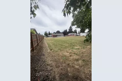 1235 Jay St, Eugene, OR 97402 - Photo 17