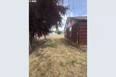 1235 Jay St, Eugene, OR 97402 - Photo 9
