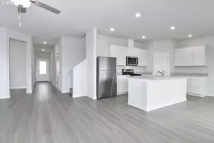 1355 Owl Ave, Woodburn, OR 97071 - Photo 3