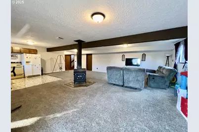 315 W D St, Rainier, OR 97048 - Photo 19