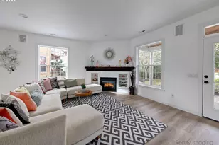 872 NE Pacific Dr, Fairview, OR 97024 - Photo 3