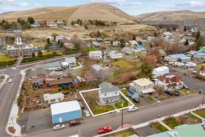 140 S Chase St, Heppner, OR 97836 - Photo 31