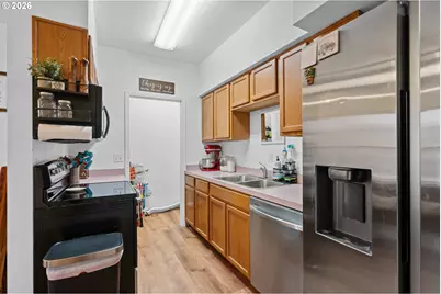 140 S Chase St, Heppner, OR 97836 - Photo 5