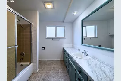 1180 E 37th Ave, Eugene, OR 97405 - Photo 19