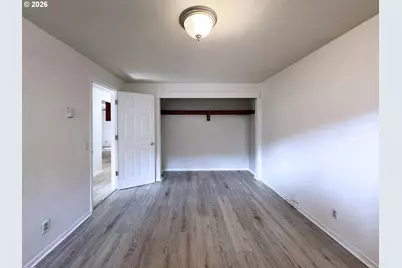 1180 E 37th Ave, Eugene, OR 97405 - Photo 17