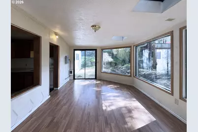 1180 E 37th Ave, Eugene, OR 97405 - Photo 43