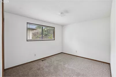 1834 SW Miles St, Portland, OR 97219 - Photo 25