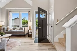 5702 SW Seymour St, Portland, OR 97221 - Photo 3