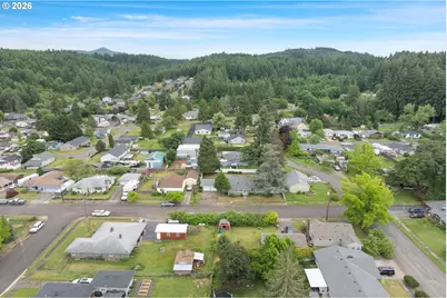821 Cedar St, Sweet Home, OR 97386 - Photo 29
