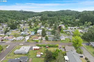 821 Cedar St, Sweet Home, OR 97386 - Photo 29