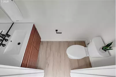 14870 NE Couch St #12, Portland, OR 97230 - Photo 25