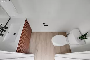 14870 NE Couch St, Portland, OR 97230 - Photo 25