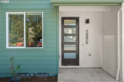 14870 NE Couch St #12, Portland, OR 97230 - Photo 1