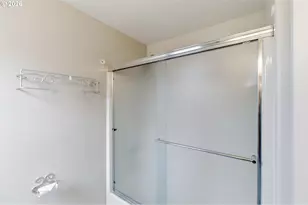 1586 Cherry Bloom Ct SE, Salem, OR 97317 - Photo 17