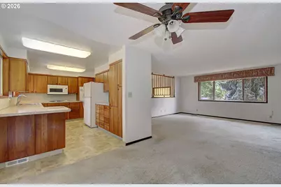 402 NW 69th St, Vancouver, WA 98665 - Photo 7