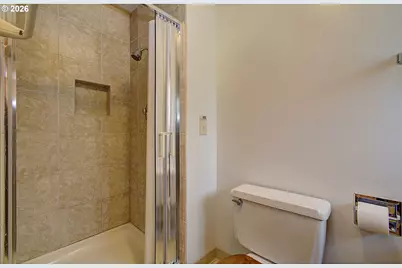 402 NW 69th St, Vancouver, WA 98665 - Photo 15
