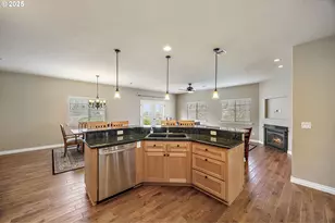 805 Oak Knoll Dr, Ashland, OR 97520 - Photo 15