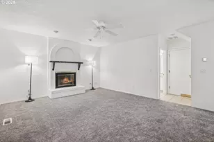 10763 SW River Dr, Tigard, OR 97224 - Photo 15