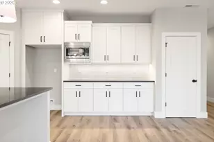 2901 NW 114th Terrace, Portland, OR 97229 - Photo 9