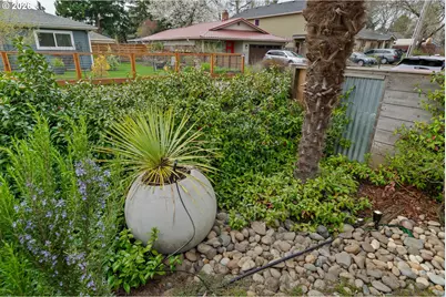 7452 SE 49th Ave, Portland, OR 97206 - Photo 33