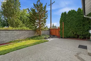 3065 N Holladay Dr, Cornelius, OR 97113 - Photo 37
