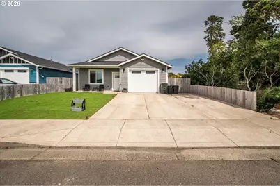 1205 Crocker St, Coos Bay, OR 97420 - Photo 43