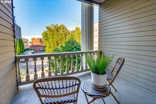2046 NW Flanders St, Portland, OR 97209 - Photo 17