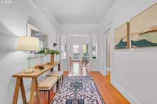 2046 NW Flanders St, Portland, OR 97209 - Photo 9