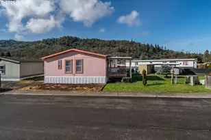 104 Willamina Ln, Roseburg, OR 97470 - Photo 37