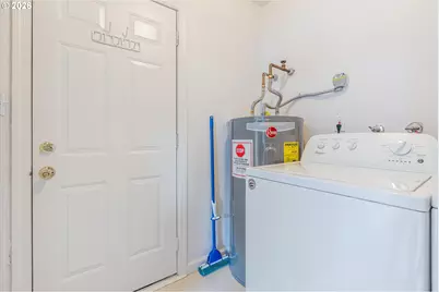 1925 N Alberta St, Portland, OR 97217 - Photo 19