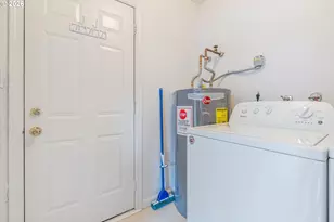 1925 N Alberta St, Portland, OR 97217 - Photo 19