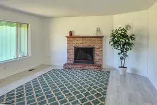 1612 NW Wanell St, Roseburg, OR 97471 - Photo 5