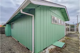 1612 NW Wanell St, Roseburg, OR 97471 - Photo 29