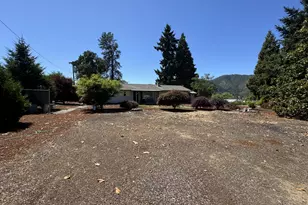 166 Peacock Ln, Myrtle Creek, OR 97457 - Photo 27