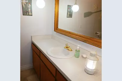 166 Peacock Ln, Myrtle Creek, OR 97457 - Photo 15