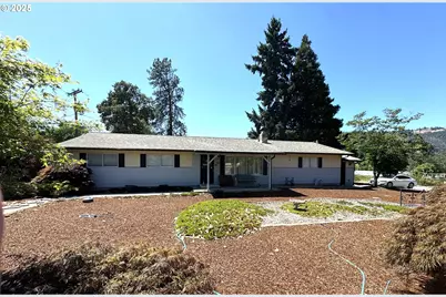 166 Peacock Ln, Myrtle Creek, OR 97457 - Photo 1