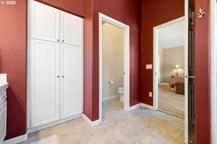 1048 NW Burnside Rd, Gresham, OR 97030 - Photo 35