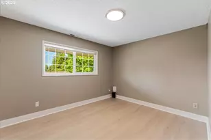 2706 SE Spruce St, Hillsboro, OR 97123 - Photo 11