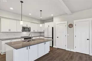 297 NE Regan Hill Loop, Estacada, OR 97023 - Photo 7