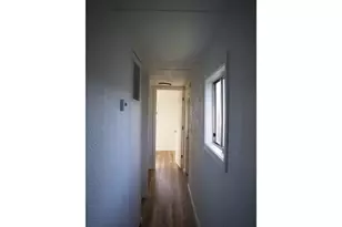 1120 W Fairview Dr, Springfield, OR 97477 - Photo 5