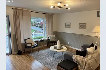 23484 SW Pine St, Sherwood, OR 97140 - Photo 7