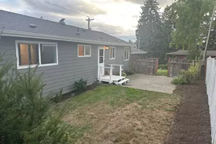 23484 SW Pine St, Sherwood, OR 97140 - Photo 23