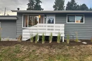 23484 SW Pine St, Sherwood, OR 97140 - Photo 3