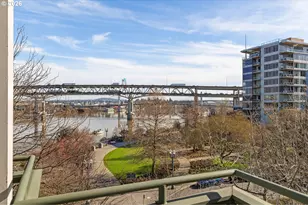 305 S Montgomery St, Portland, OR 97201 - Photo 35