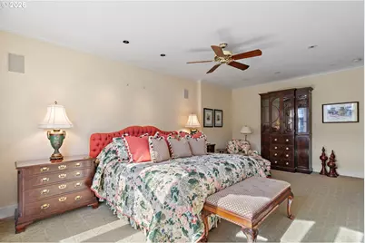 305 S Montgomery St, Portland, OR 97201 - Photo 11