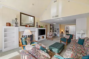 305 S Montgomery St, Portland, OR 97201 - Photo 9